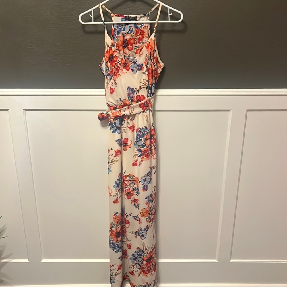 SCOBE Size Small Woman’s Floral Dress